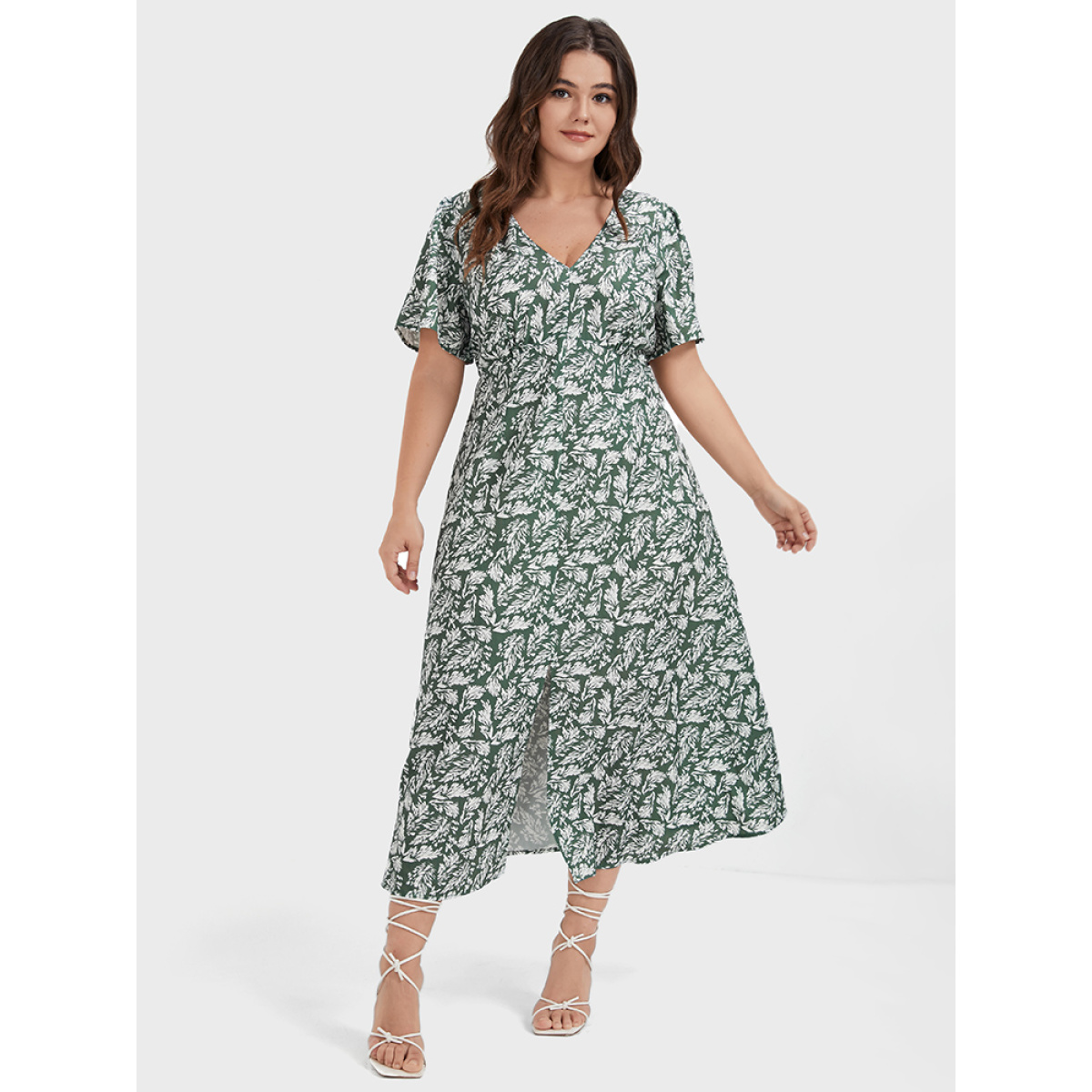 Plus Size Plants Printed V Neck Ruffles Split Midi Dress Green Women Casual Square Neck Short sleeve Curvy Midi Dress BloomChic
Plus Size Plants Printed V Neck Ruffles Split Midi Dress Green Women Casual Square Neck Short sleeve Curvy Midi Dress BloomChic