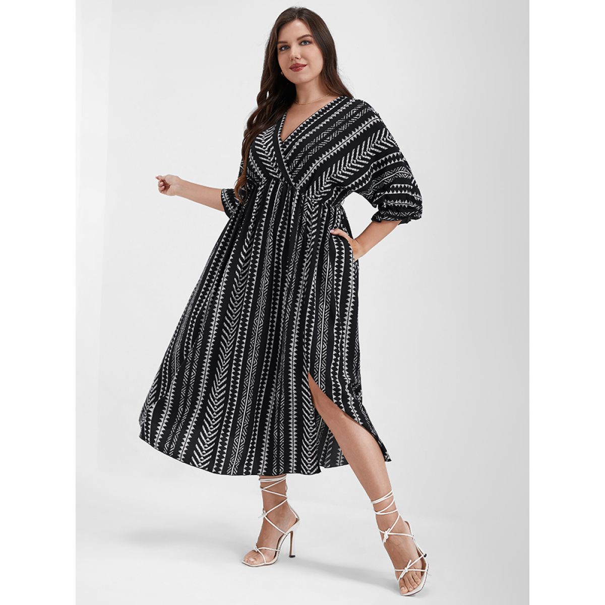 Plus Size Geometric Pocket Split Wrap Maxi Dress Black Women Elastic Waist V-neck Elbow-length sleeve Curvy Long Dress BloomChic
Plus Size Geometric Pocket Split Wrap Maxi Dress Black Women Elastic Waist V-neck Elbow-length sleeve Curvy Long Dress BloomChic