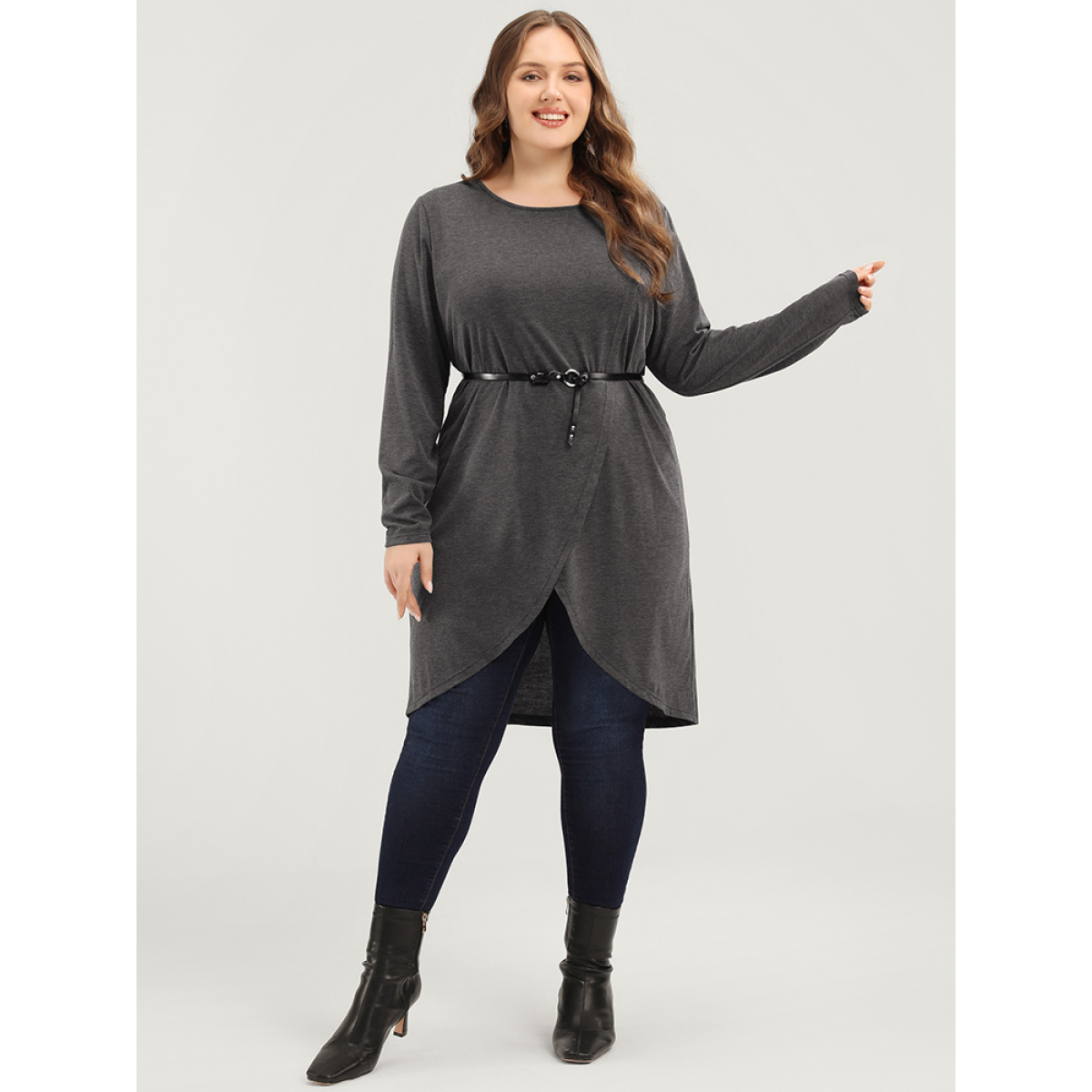 Plus Size Solid Round Neck Asymmetrical Hem Long Tee DimGray Round Neck Long Sleeve Casual Jersey Tops
Plus Size Solid Round Neck Asymmetrical Hem Long Tee DimGray Round Neck Long Sleeve Casual Jersey Tops