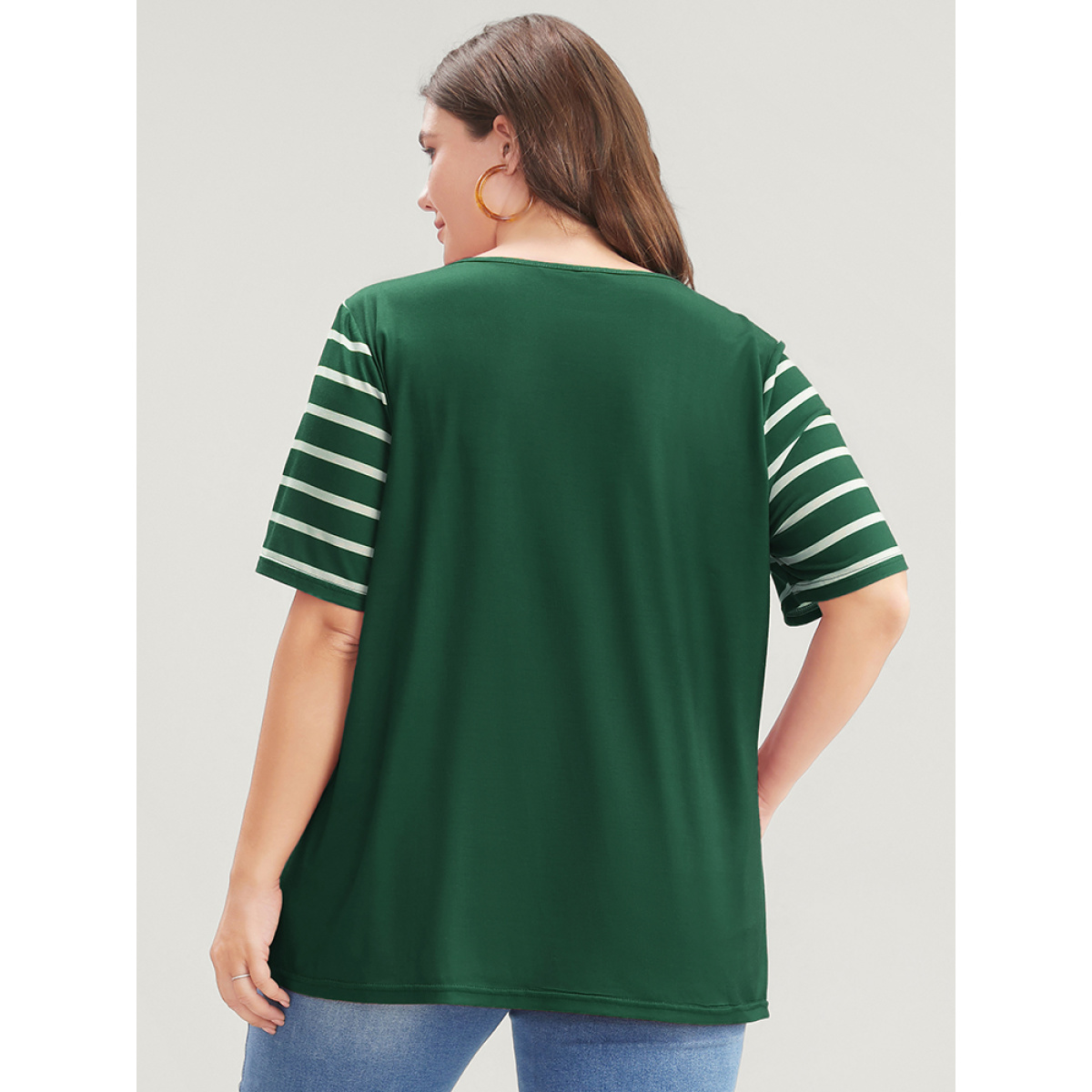 Plus Size Striped Contrast Round Neck T-shirt DarkGreen Women Casual Striped Round Neck Dailywear T-shirts BloomChic
Plus Size Striped Contrast Round Neck T-shirt DarkGreen Women Casual Striped Round Neck Dailywear T-shirts BloomChic
