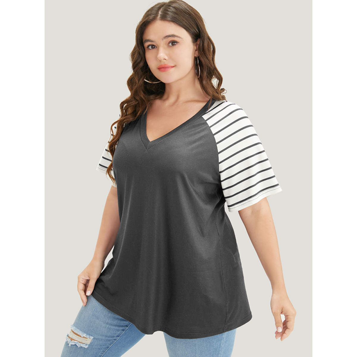 Plus Size Striped Contrast Raglan Sleeve V Neck T-shirt Gray Women Casual Patchwork Striped V-neck Dailywear T-shirts BloomChic
Plus Size Striped Contrast Raglan Sleeve V Neck T-shirt Gray Women Casual Patchwork Striped V-neck Dailywear T-shirts BloomChic