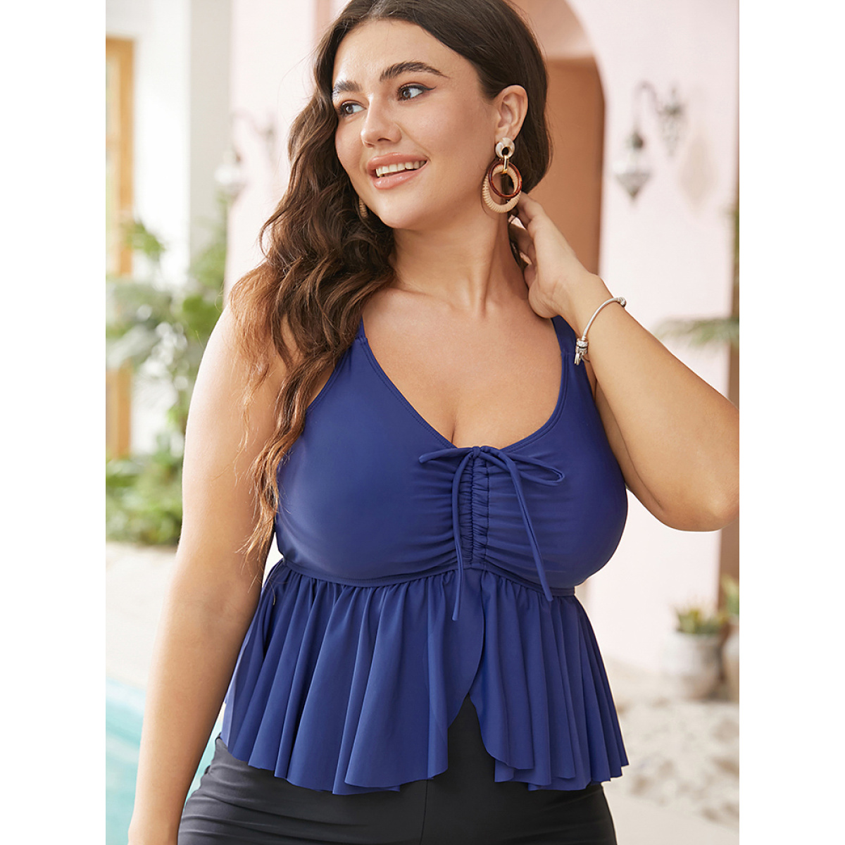 

Plus Size Split Ruffle Hem Drawstring Ruched Tankini Top Women's Swimwear Indigo Vacation Adjustable Straps High stretch Bodycon Spaghetti Strap Curve Swim Tops BloomChic