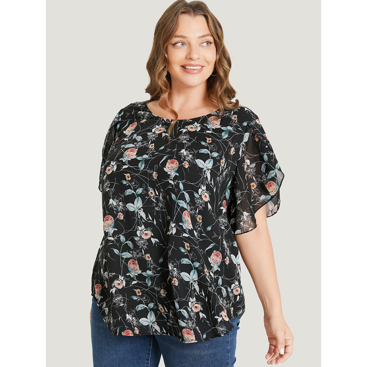 Plus Size Black Floral Split Sleeve Chiffon Blouse Women Elegant Short sleeve Round Neck Dailywear Blouses BloomChic
Plus Size Black Floral Split Sleeve Chiffon Blouse Women Elegant Short sleeve Round Neck Dailywear Blouses BloomChic