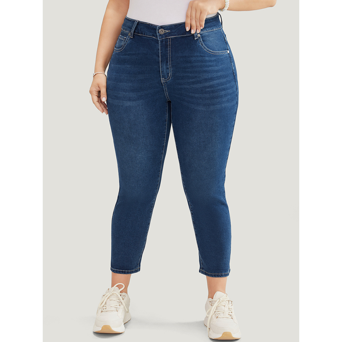 Plus Size Skinny Moderately Stretchy High Rise Dark Wash Jeans Women DarkBlue Casual Plain Medium stretch Jeans BloomChic
Plus Size Skinny Moderately Stretchy High Rise Dark Wash Jeans Women DarkBlue Casual Plain Medium stretch Jeans BloomChic