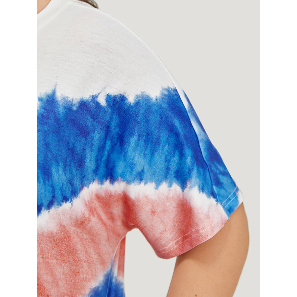 Plus Size Geometric Contrast Pocket Tie Dye Midi Dress Multicolor Women Casual Printed Round Neck Short sleeve Curvy Midi Dress BloomChic
Plus Size Geometric Contrast Pocket Tie Dye Midi Dress Multicolor Women Casual Printed Round Neck Short sleeve Curvy Midi Dress BloomChic