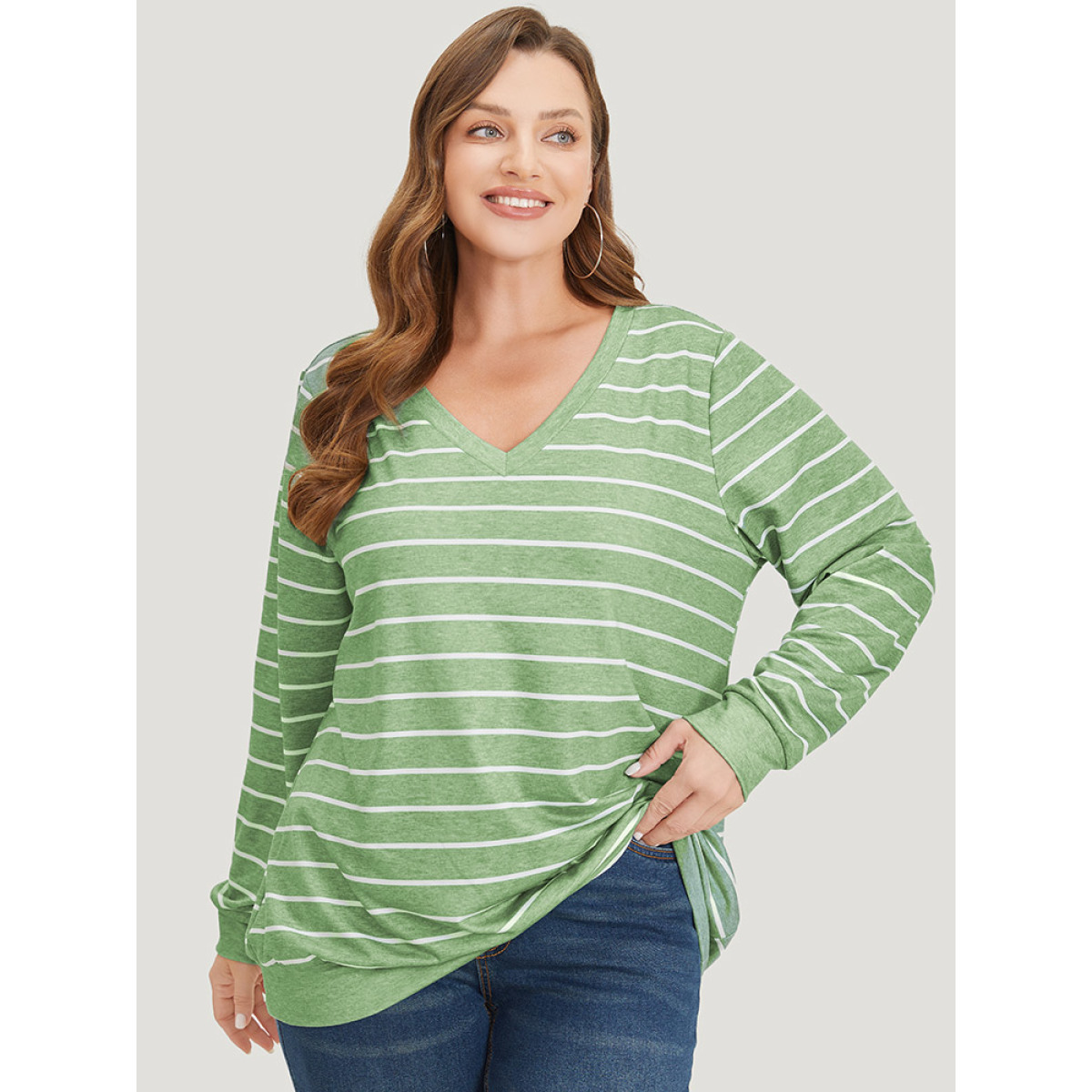 Plus Size Striped Print V Neck Sweatshirt Women Green Casual V-neck Dailywear Sweatshirts BloomChic
Plus Size Striped Print V Neck Sweatshirt Women Green Casual V-neck Dailywear Sweatshirts BloomChic