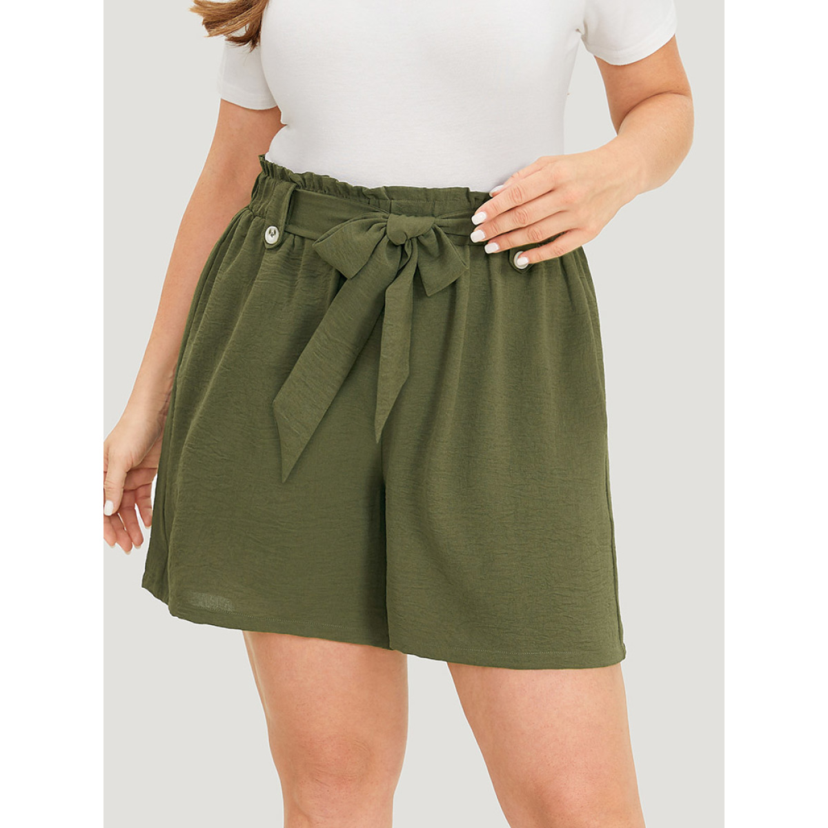

Plus Size Solid Paperbag Waist Knot Front Belt Shorts Women ArmyGreen Casual Knotted Dailywear Shorts BloomChic