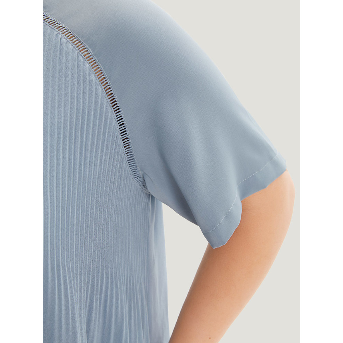 Plus Size Stone Solid Pleated Raglan Sleeve Patchwork Blouse Women Elegant Short sleeve Round Neck Dailywear Blouses BloomChic
Plus Size Stone Solid Pleated Raglan Sleeve Patchwork Blouse Women Elegant Short sleeve Round Neck Dailywear Blouses BloomChic