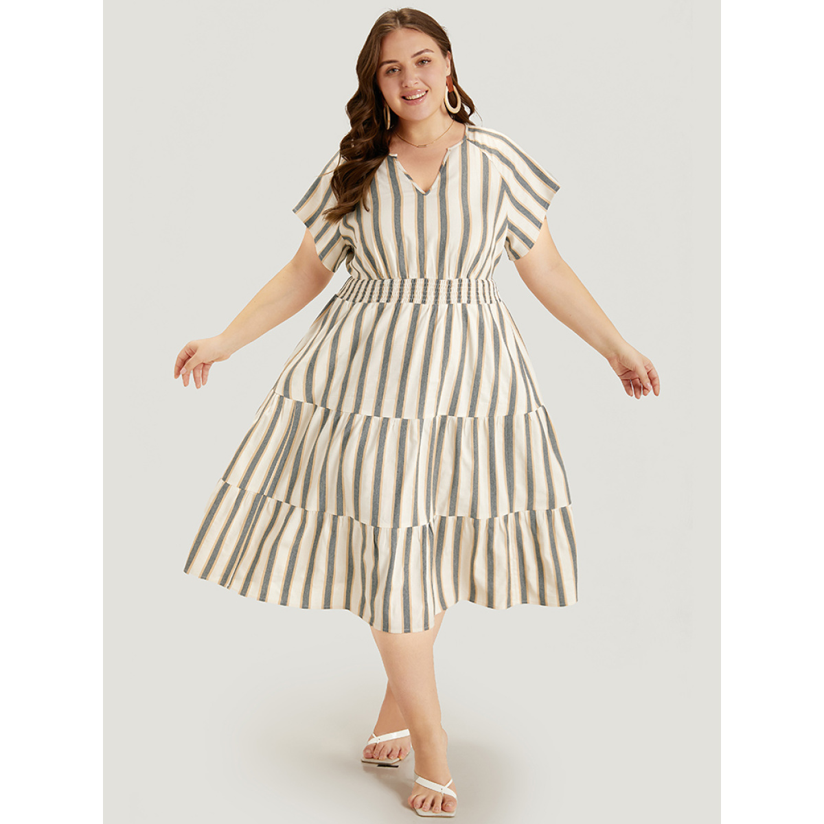 

Plus Size Striped Contrast Pocket Shirred Flutter Tiered Dress Apricot Women Non Curvy Midi Dress BloomChic