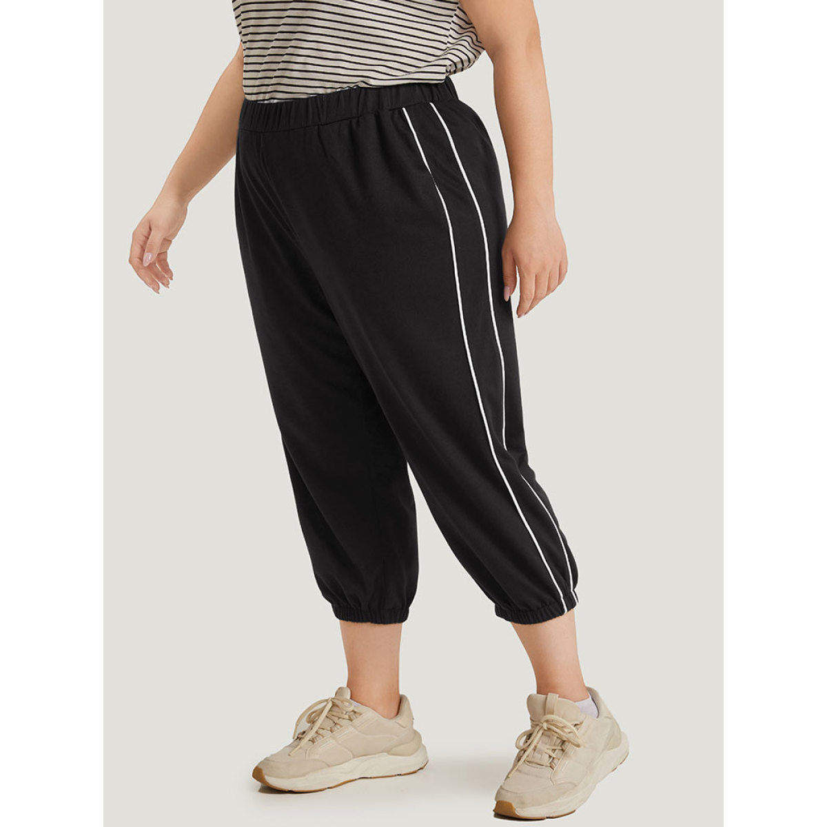 

Two Tone Seam Detail Pocket Sweatpants DarkGray Plus Size Women Casual Dailywear Contrast  Bloomchic