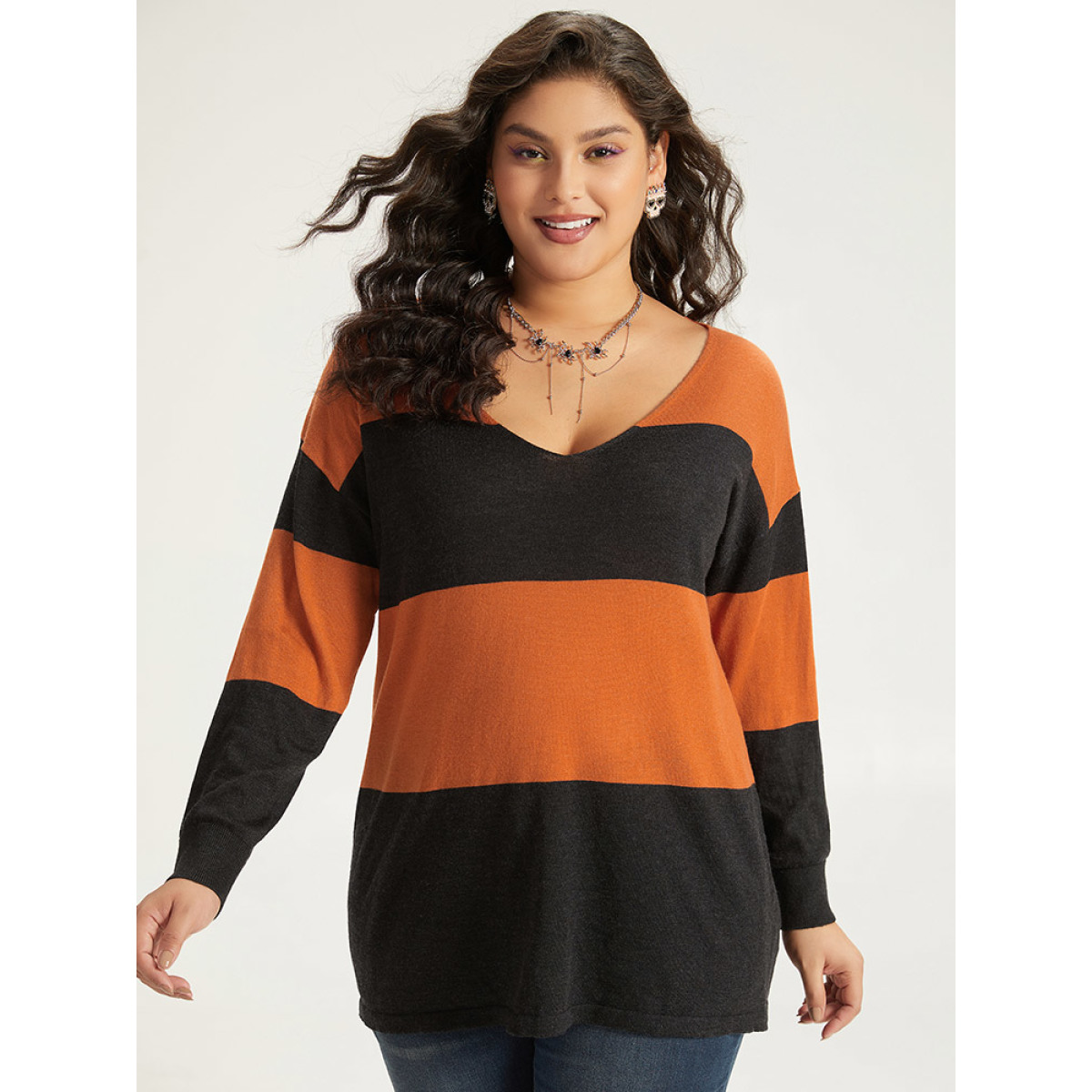 

Plus Size Halloween Supersoft Essentials Colorblock Contrast Elastic Cuffs Pullover Orange Women Casual Loose Long Sleeve V-neck Everyday Pullovers BloomChic