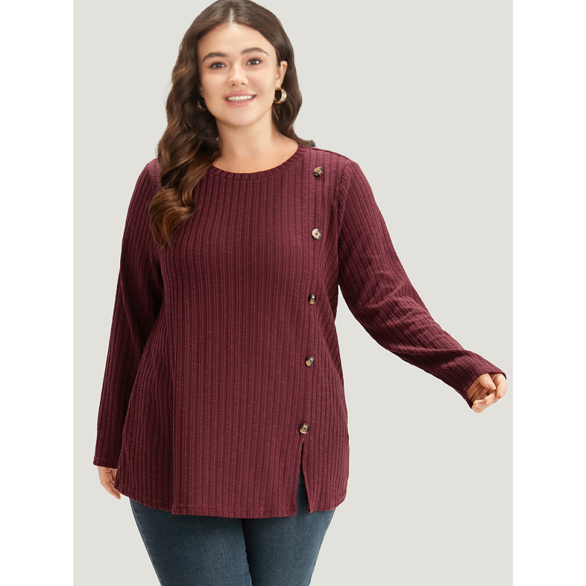 

Plus Size Rib Knit Button Detail Split Side T-shirt Burgundy Women Casual Texture Plain Round Neck Dailywear T-shirts BloomChic