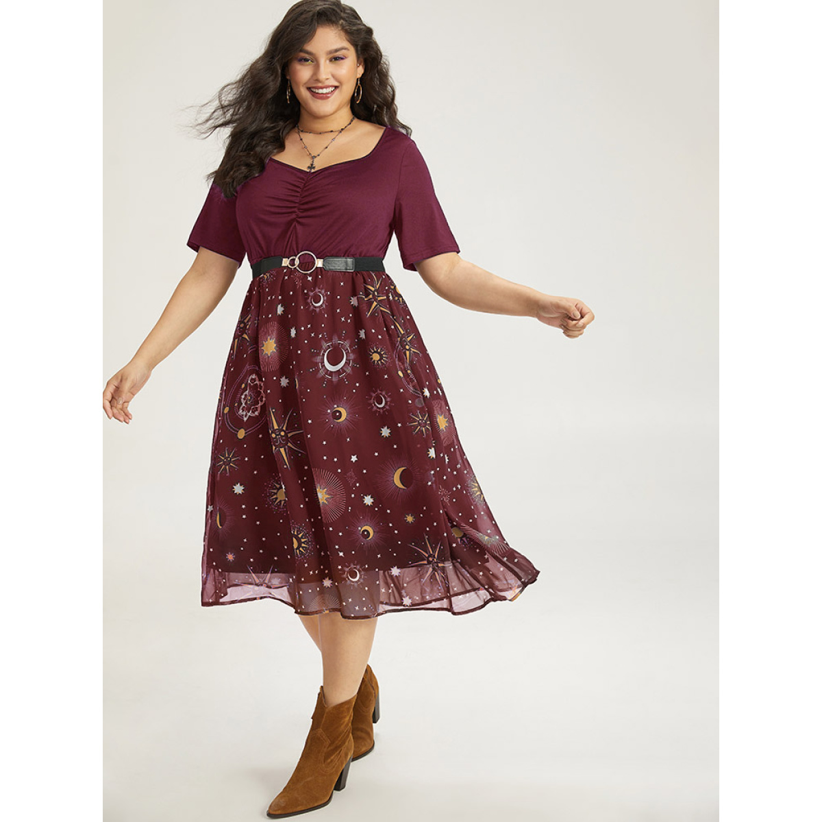 

Plus Size Halloween Moon & Star Print Ruched Patchwork Dress Burgundy Women Gathered Square Neck Short sleeve Curvy Midi Dress BloomChic