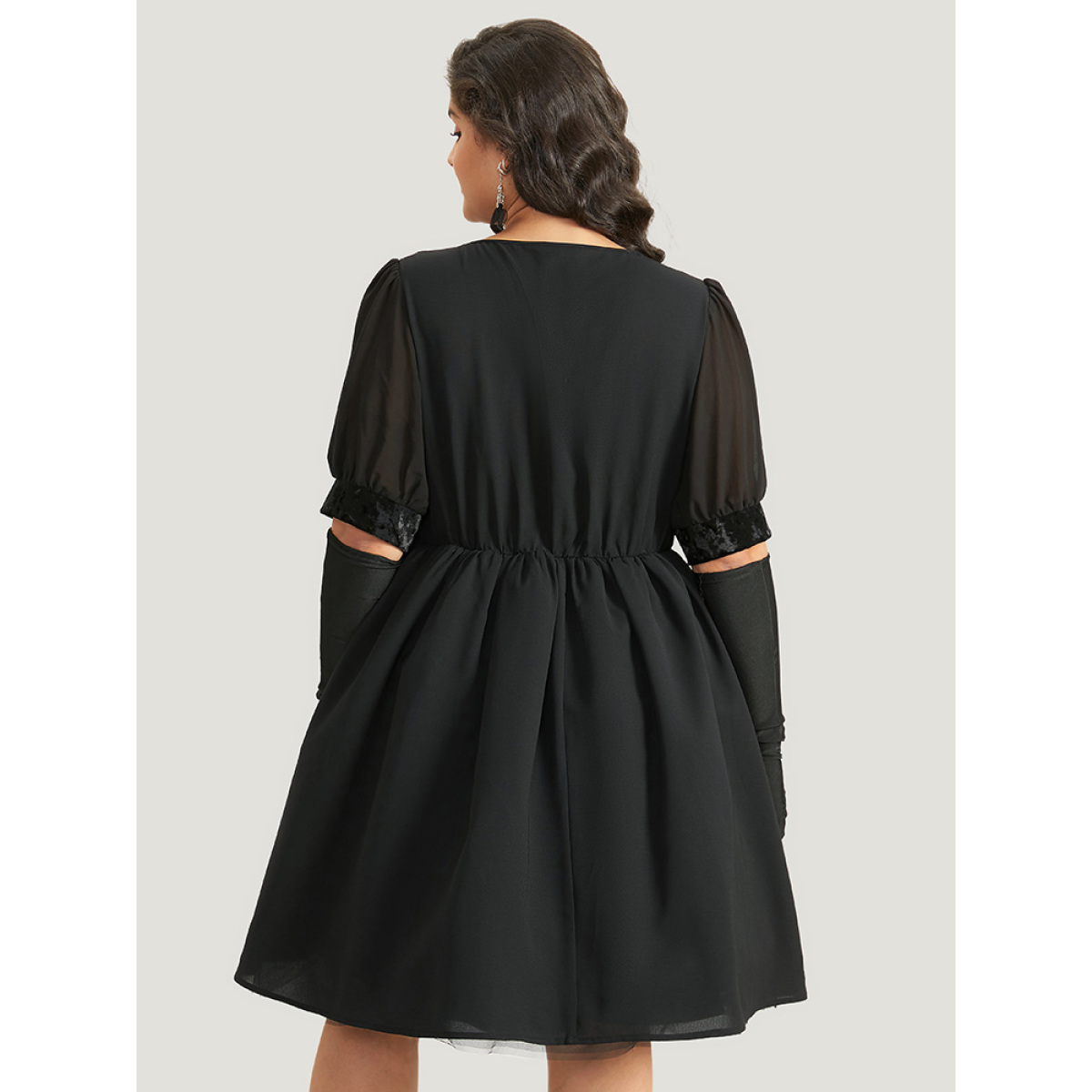 Plus Size Halloween Plain Lapel Collar Lantern Sleeve Mesh Dress Black Women Elegant See through V-neck Half Sleeve Curvy Knee Dress BloomChic
Plus Size Halloween Plain Lapel Collar Lantern Sleeve Mesh Dress Black Women Elegant See through V-neck Half Sleeve Curvy Knee Dress BloomChic