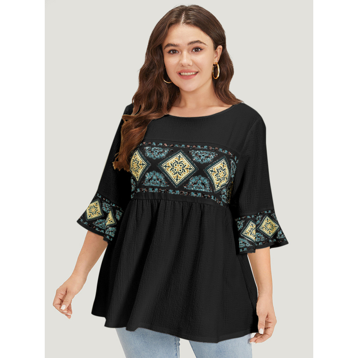 Plus Size Bandana Print Patchwork Bell Sleeve T-shirt Black Round Neck Half Sleeve Casual Jersey Tops
Plus Size Bandana Print Patchwork Bell Sleeve T-shirt Black Round Neck Half Sleeve Casual Jersey Tops