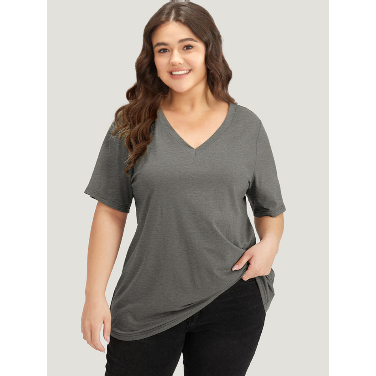 Plus Size Solid Twist Back V Neck Short Sleeve T-shirt Gray Women Casual Plain Plain V-neck Dailywear T-shirts BloomChic
Plus Size Solid Twist Back V Neck Short Sleeve T-shirt Gray Women Casual Plain Plain V-neck Dailywear T-shirts BloomChic