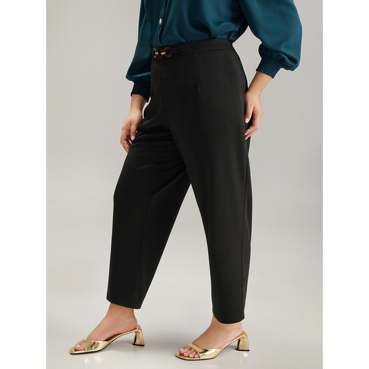 Plus Size Plain Pocket Buckle Detail Elastic Waist Pants Women Black Office Bodycon High Rise Work Pants BloomChic
Plus Size Plain Pocket Buckle Detail Elastic Waist Pants Women Black Office Bodycon High Rise Work Pants BloomChic