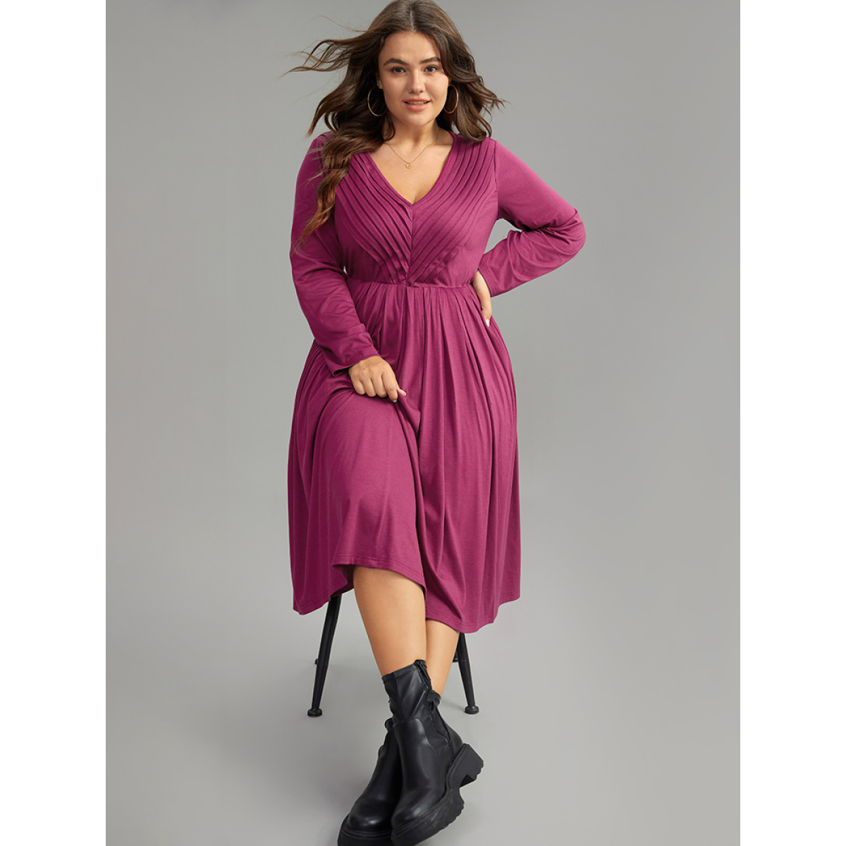 Plus Size Solid Pleated V Neck Elastic Waist Dress Purple Women Casual Plain V-neck Long Sleeve Curvy Midi Dress BloomChic
Plus Size Solid Pleated V Neck Elastic Waist Dress Purple Women Casual Plain V-neck Long Sleeve Curvy Midi Dress BloomChic