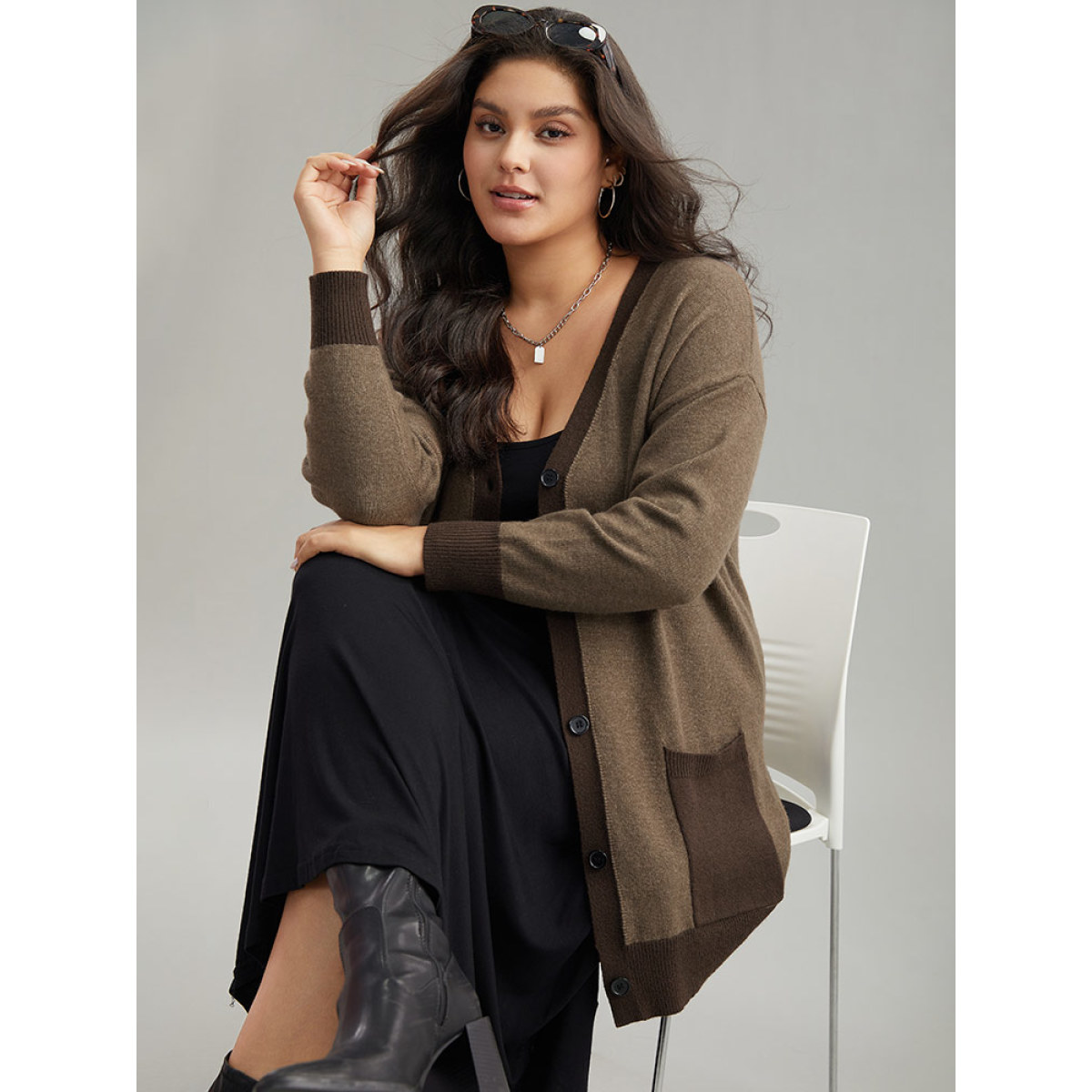 

Plus Size Supersoft Essentials Anti-Pilling Contrast Patched Pocket Cardigan DarkBrown Women Casual Loose Long Sleeve Everyday Cardigans BloomChic