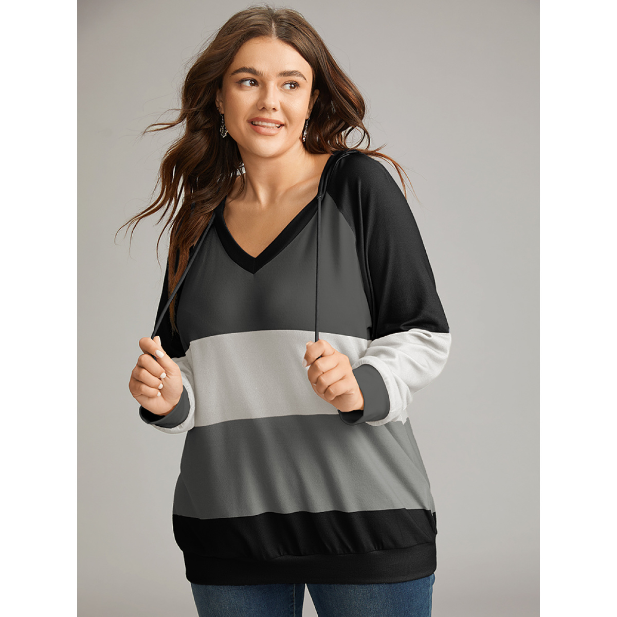 

Plus Size Colorblock Contrast Hooded Drawstring Sweatshirt Women Gray Casual Contrast Hooded Dailywear Sweatshirts BloomChic