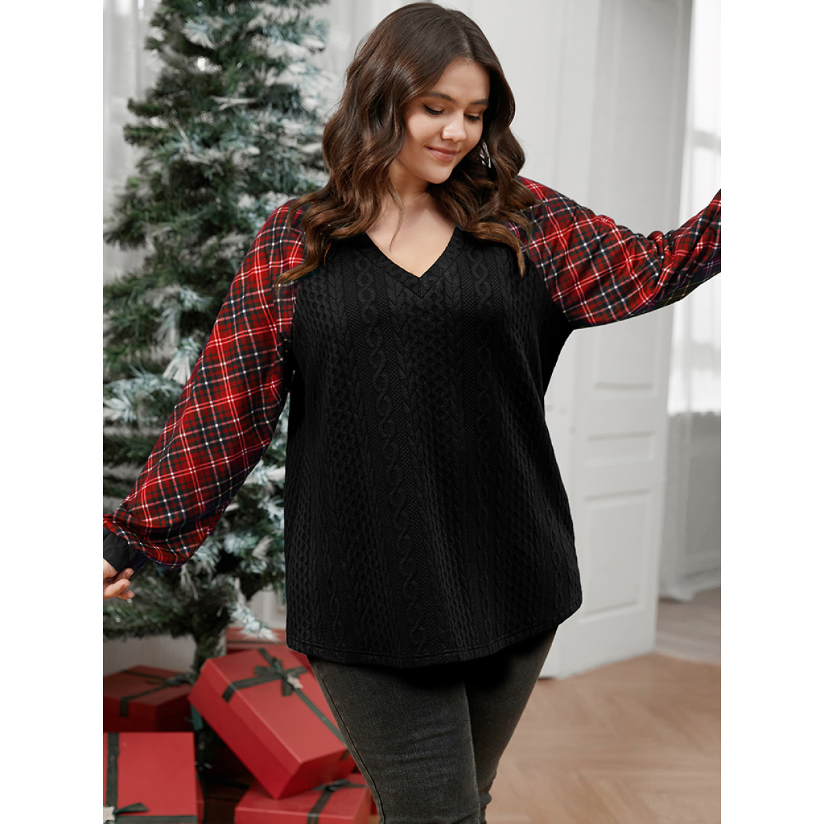 Plus Size Plaid Patchwork V Neck Textured Sweatshirt Women Black Casual Patchwork V-neck Everyday Sweatshirts BloomChic
Plus Size Plaid Patchwork V Neck Textured Sweatshirt Women Black Casual Patchwork V-neck Everyday Sweatshirts BloomChic