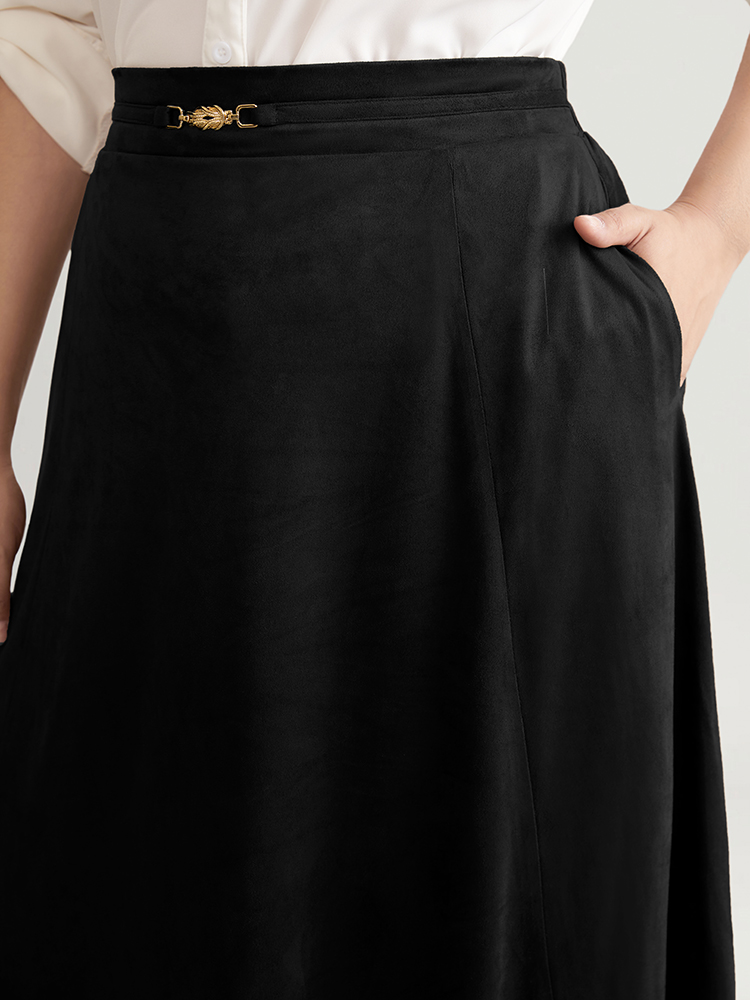 

Plus Size Solid Buckle Detail Faux Suede A-line Skirt Women Black Office Style accents No stretch Pocket Work Skirts BloomChic