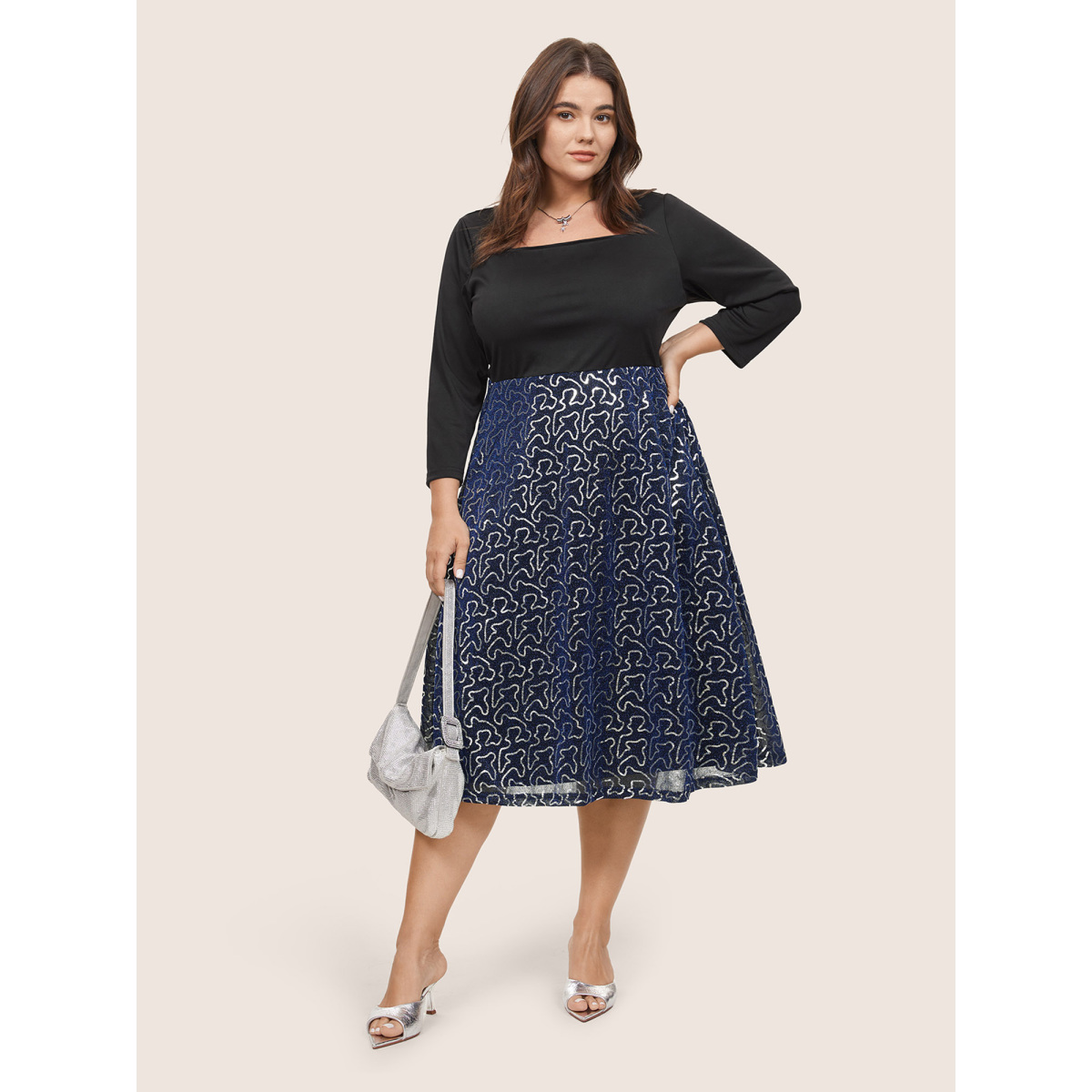 Plus Size Patchwork Sequin Elastic Waist Square Neck Dress Black Women Party Sequin Square Neck Long Sleeve Curvy Midi Dress BloomChic
Plus Size Patchwork Sequin Elastic Waist Square Neck Dress Black Women Party Sequin Square Neck Long Sleeve Curvy Midi Dress BloomChic