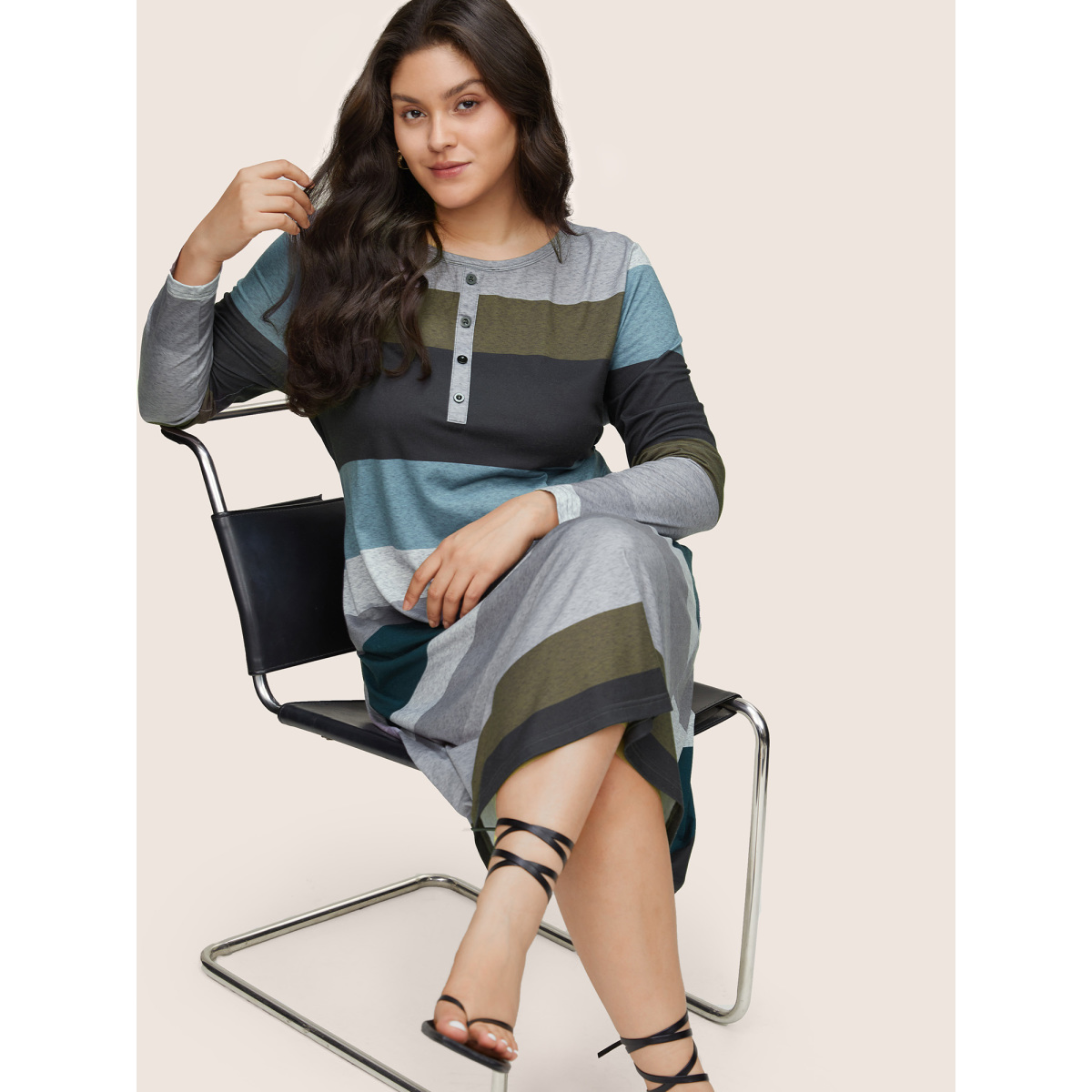 Plus Size Colorblock Contrast Button Detail Pocket Dress DarkGreen Women Casual Printed Round Neck Long Sleeve Curvy Midi Dress BloomChic
Plus Size Colorblock Contrast Button Detail Pocket Dress DarkGreen Women Casual Printed Round Neck Long Sleeve Curvy Midi Dress BloomChic