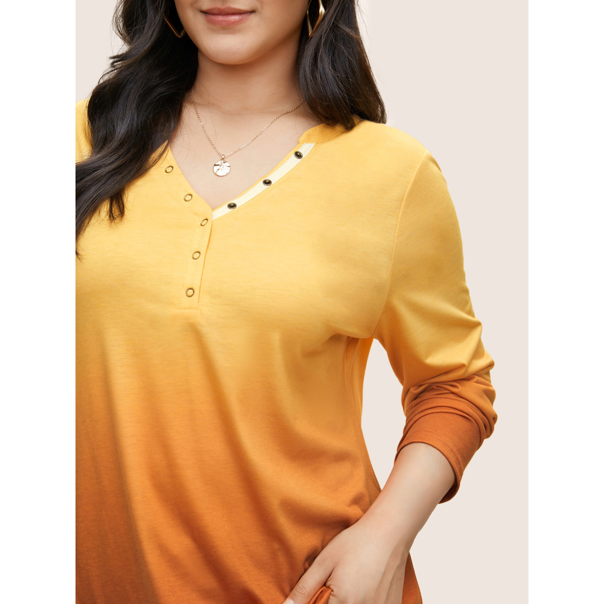 

Plus Size Ombre Contrast Button Up T-shirt Yellow Women Resort Contrast Ombre V-neck Vacation T-shirts BloomChic
