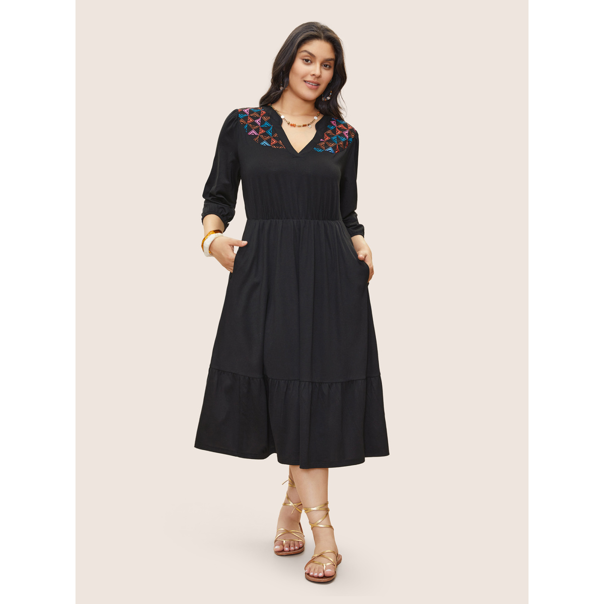 

Plus Size Geometric Contrast Embroidered Elastic Waist Dress Black Women Non Curvy Midi Dress BloomChic