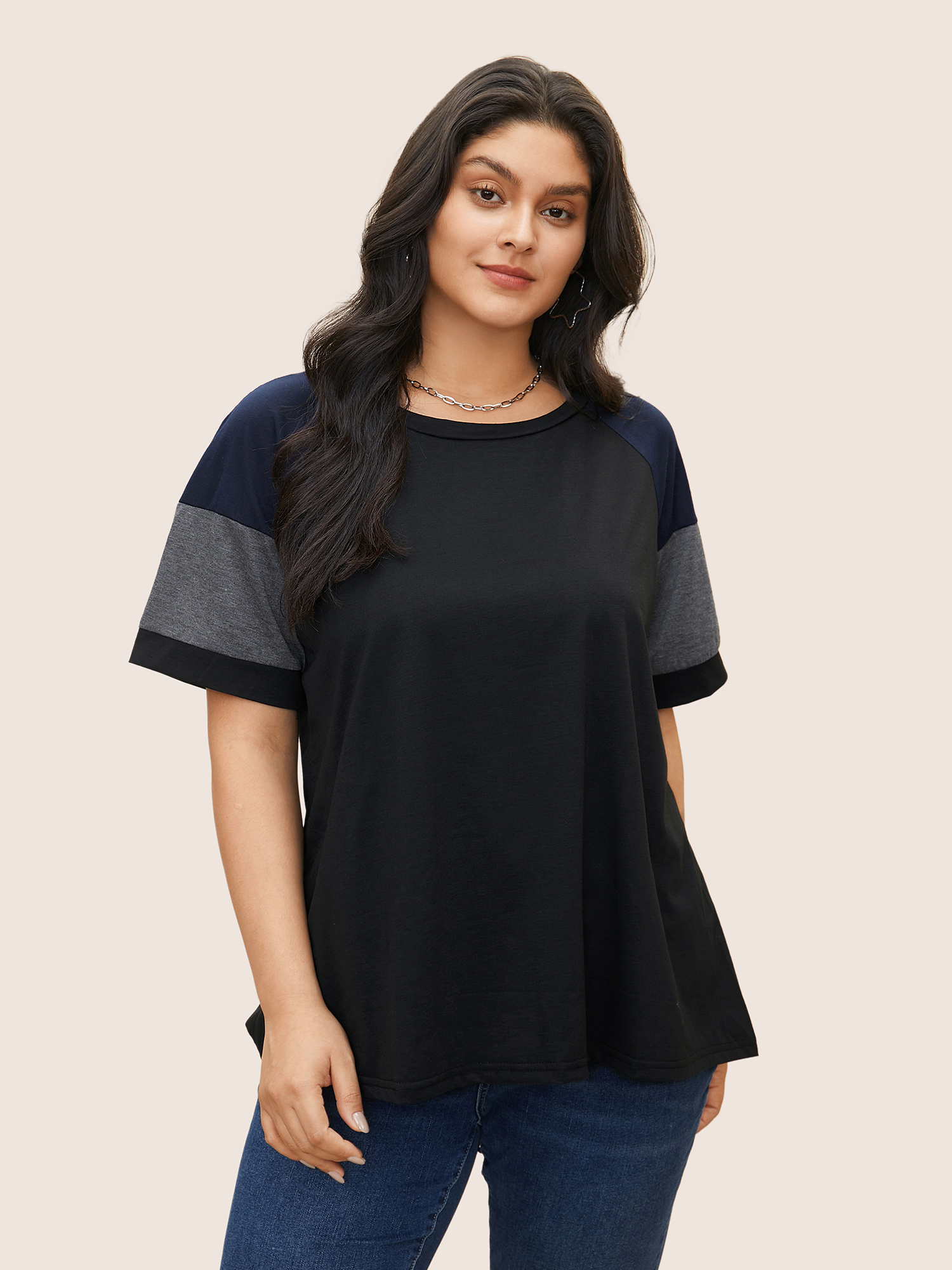 

Plus Size Colorblock Contrast Crew Neck Raglan Sleeve T-shirt Midnight Women Casual Contrast Colorblock Round Neck Everyday T-shirts BloomChic