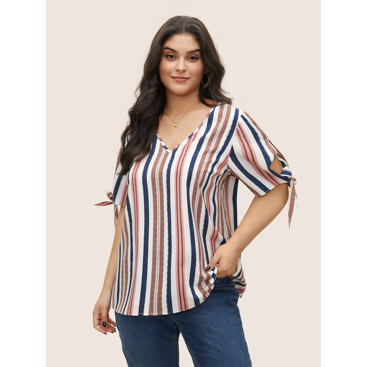 Plus Size DustyPink Contrast Striped V Neck Ties Blouse Women Casual Short sleeve V-neck Everyday Blouses BloomChic
Plus Size DustyPink Contrast Striped V Neck Ties Blouse Women Casual Short sleeve V-neck Everyday Blouses BloomChic