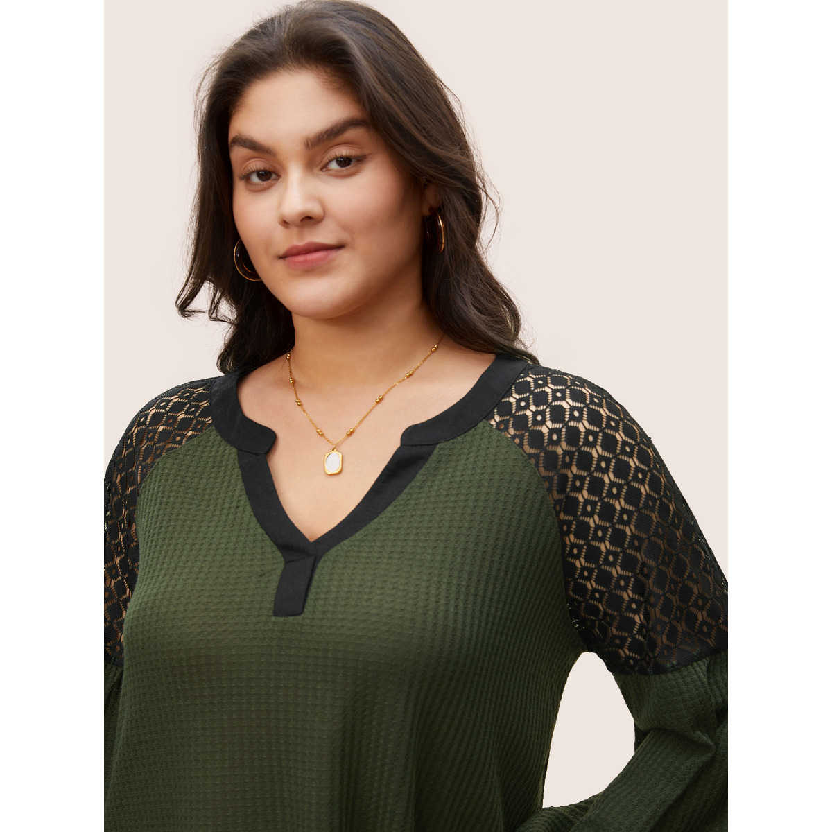 

Plus Size Lace Patchwork Waffle Knit Contrast Notched T-shirt Green Women Elegant Contrast Plain Notched collar Everyday T-shirts BloomChic