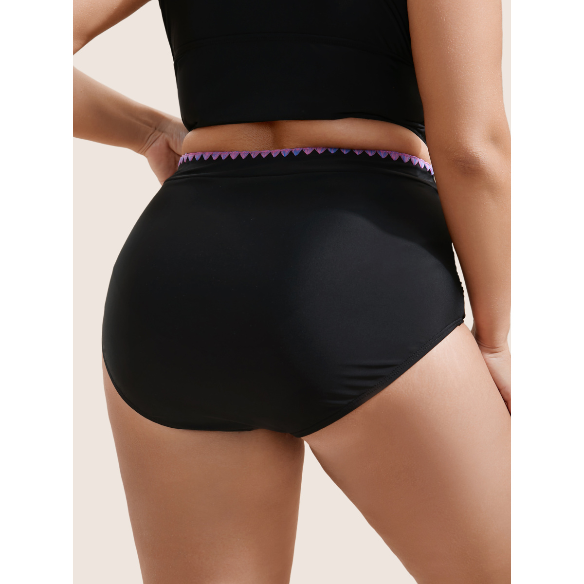 Plus Size Shell Stitch Ruched Skinny Swim Bottom Women's Swimwear Black Beach Embroidered High stretch Skinny High Rise Curve Swim Bottoms BloomChic
Plus Size Shell Stitch Ruched Skinny Swim Bottom Women's Swimwear Black Beach Embroidered High stretch Skinny High Rise Curve Swim Bottoms BloomChic