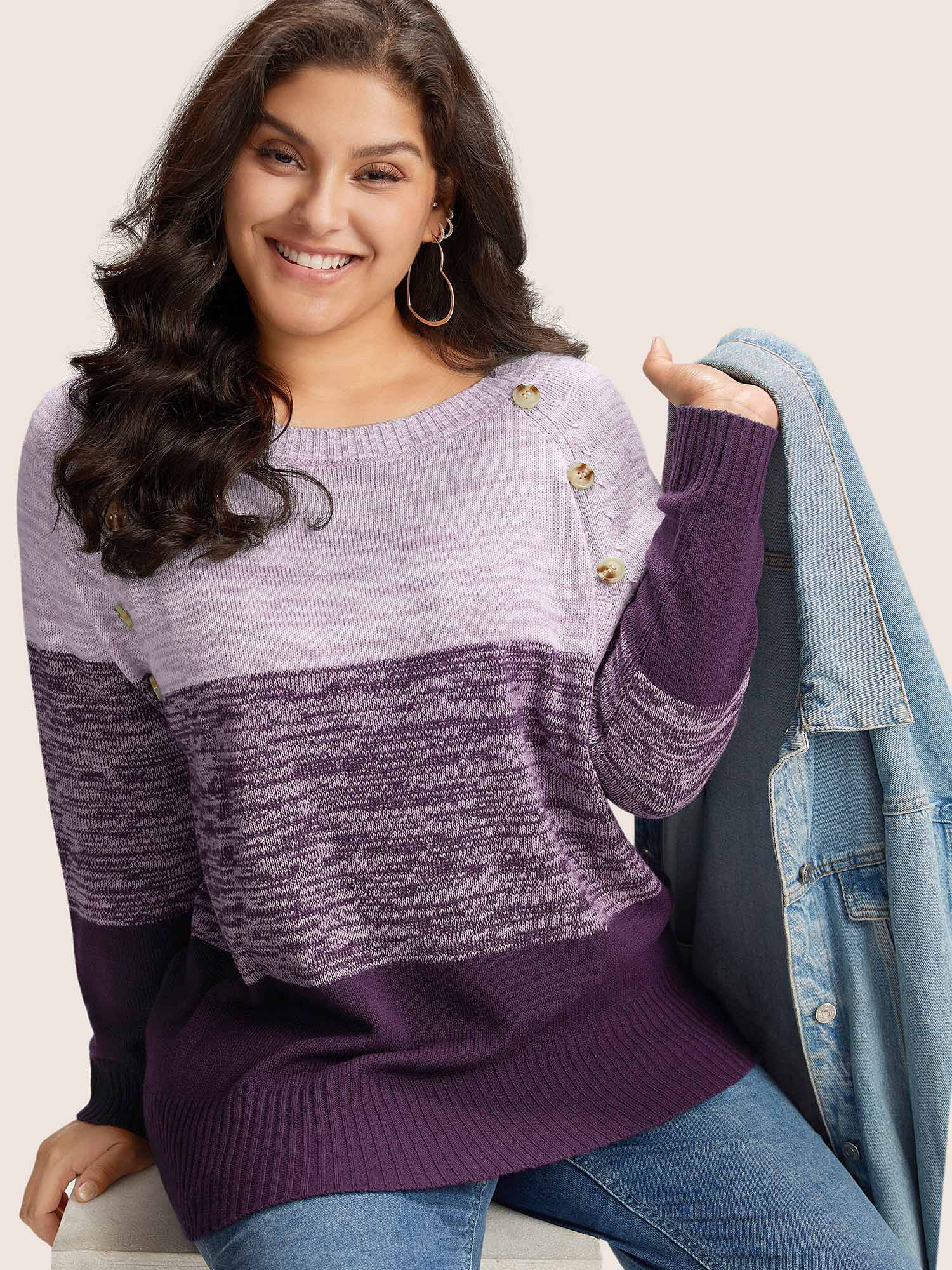 

Plus Size Colorblock Contrast Heather Button Detail Pullover Purple Women Casual Long Sleeve Round Neck Everyday Pullovers BloomChic
