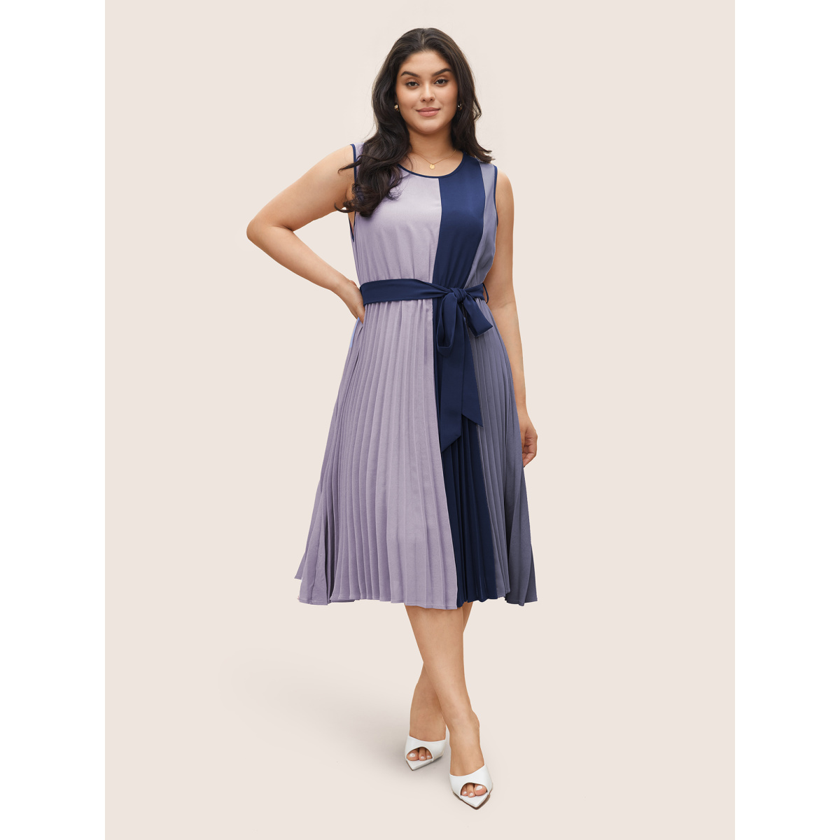

Plus Size Colorblock Contrast Pleated Belted Sleeveless Dress Lavender Women Belted Round Neck Sleeveless Curvy Midi Dress BloomChic