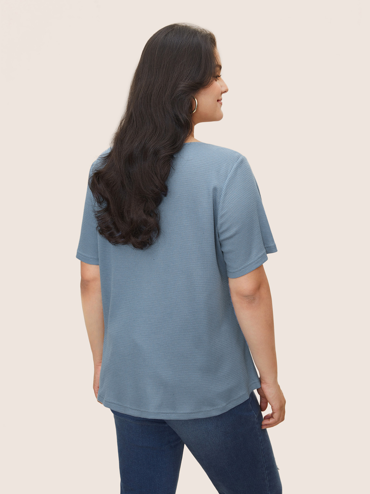 

Plus Size Solid Waffle Knit Plicated Detail T-shirt LightBlue Women Elegant Texture V-neck Everyday T-shirts BloomChic