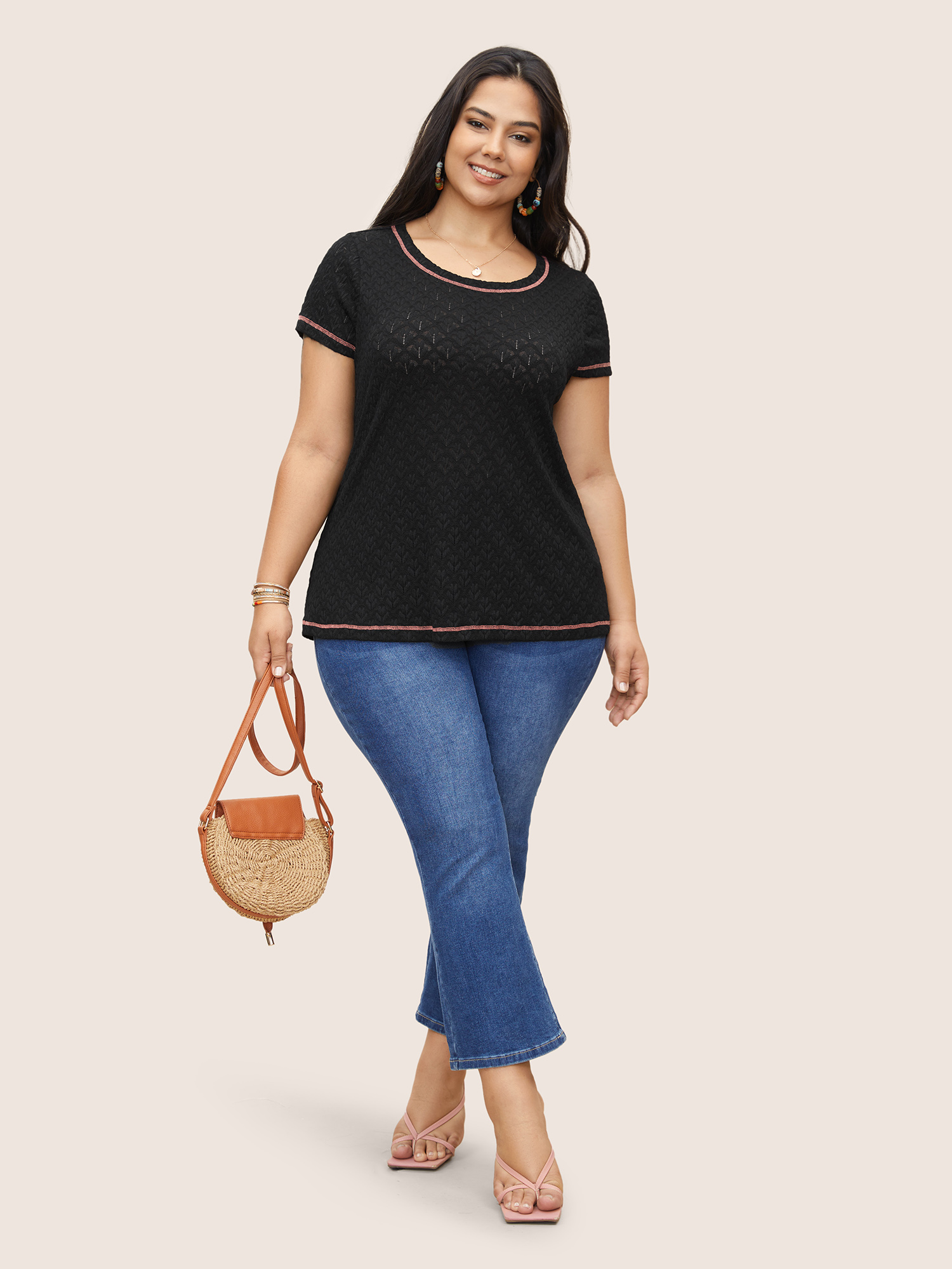 

Plus Size Crew Neck Lace Insert Contrast Stitch T-shirt Black Women Resort Contrast Round Neck Bodycon Vacation T-shirts BloomChic