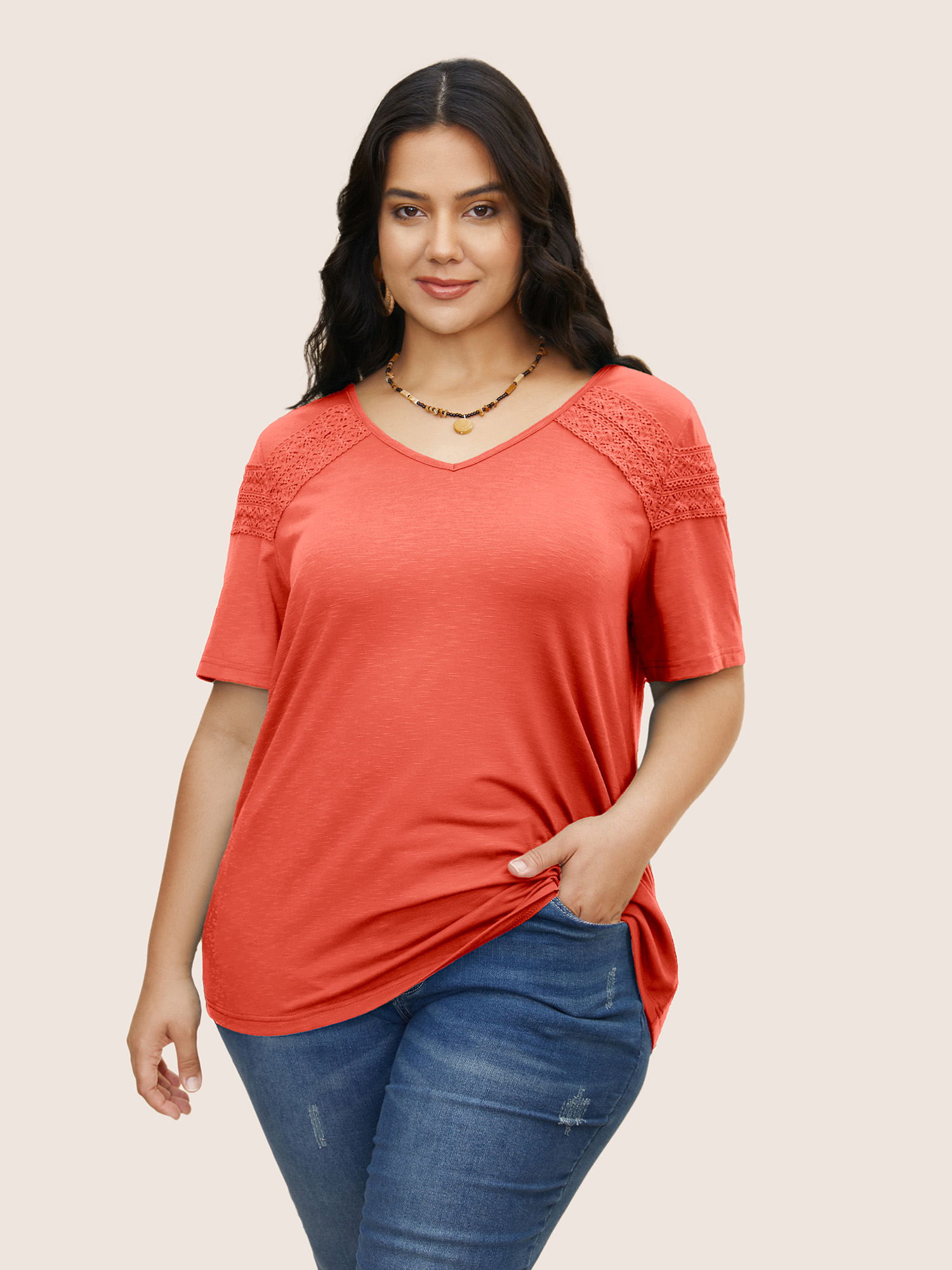

Plus Size Plain V Neck Lace Panel T-shirt OrangeRed Women Resort Patchwork V-neck Vacation T-shirts BloomChic