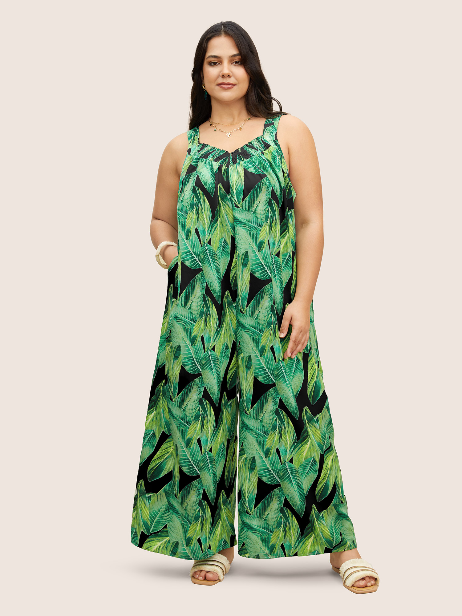 

Plus Size Black Tropical Print Shirred Side Seam Pocket Jumpsuit Women Resort Sleeveless Non Vacation Loose Jumpsuits BloomChic