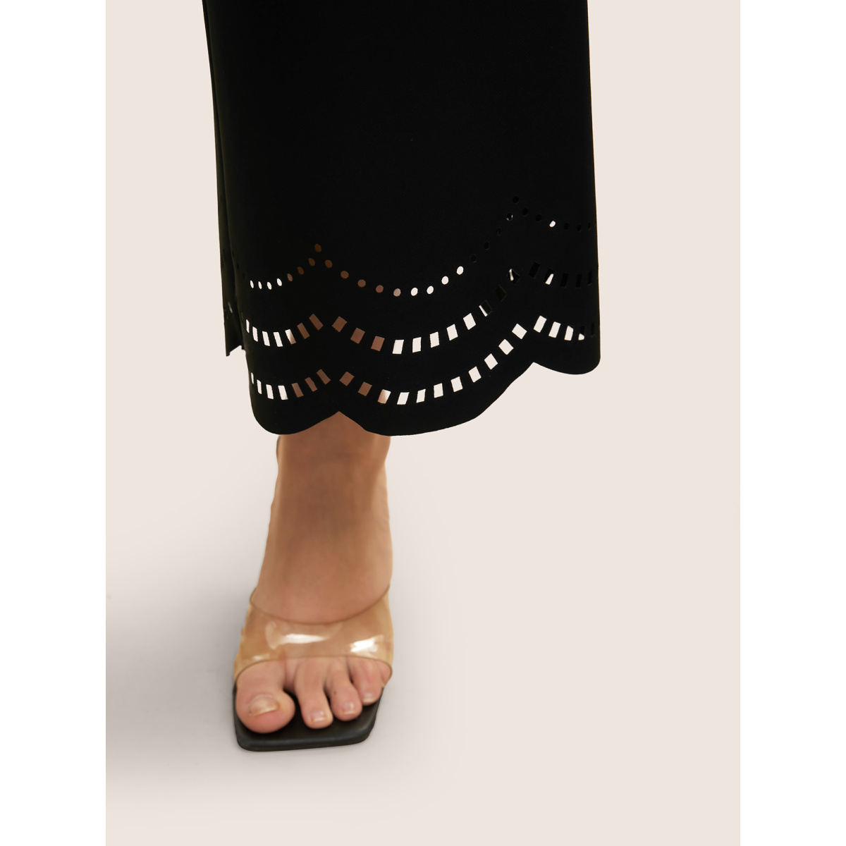 Plus Size Medium stretch Laser Cut Elastic Waist Pants Women Black Elegant Wide Leg Mid Rise Everyday Pants BloomChic
Plus Size Medium stretch Laser Cut Elastic Waist Pants Women Black Elegant Wide Leg Mid Rise Everyday Pants BloomChic