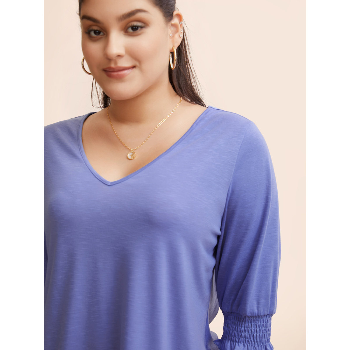 Plus Size Solid V Neck Shirred Lantern Sleeve T-shirt BlueViolet Women Casual Shirred V-neck Everyday T-shirts BloomChic
Plus Size Solid V Neck Shirred Lantern Sleeve T-shirt BlueViolet Women Casual Shirred V-neck Everyday T-shirts BloomChic