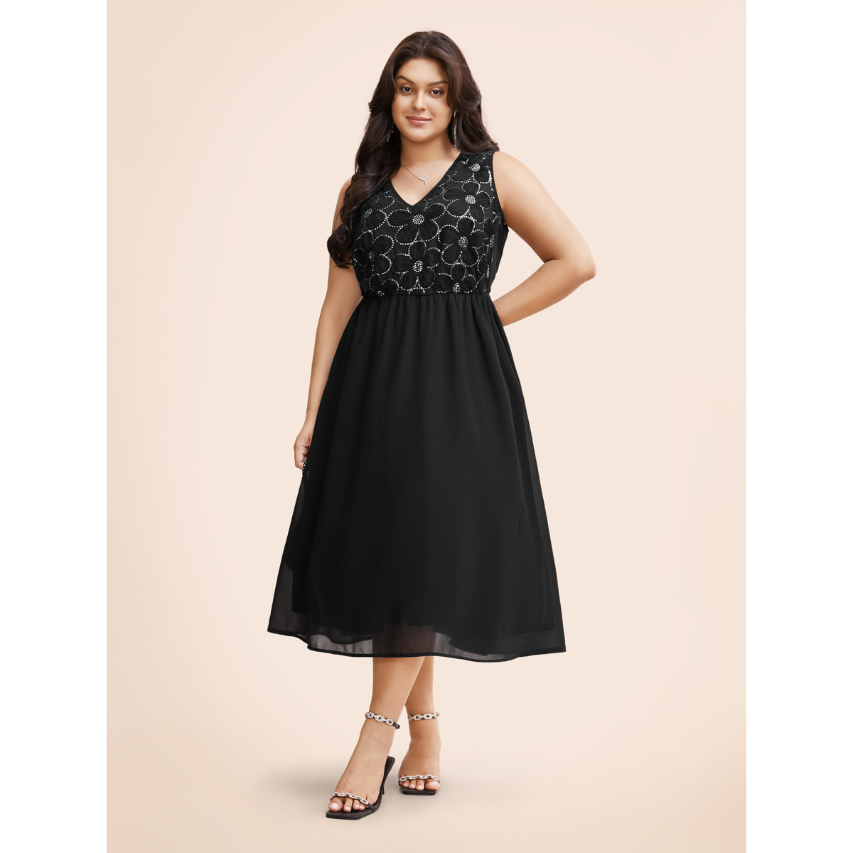 Plus Size V Neck Sequin Floral Patchwork Dress Black Women Formal Texture V-neck Sleeveless Curvy BloomChic
Plus Size V Neck Sequin Floral Patchwork Dress Black Women Formal Texture V-neck Sleeveless Curvy BloomChic