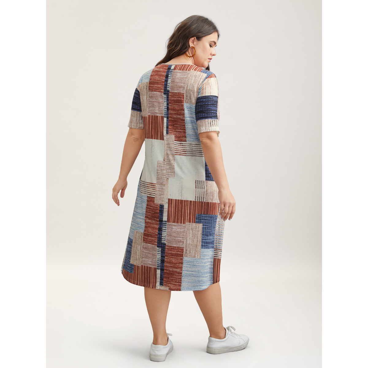 Plus Size Abstract Print Round Neck Flared Midi Dress Multicolor Women Casual Non Knit Dresses Bloomchic
Plus Size Abstract Print Round Neck Flared Midi Dress Multicolor Women Casual Non Knit Dresses Bloomchic