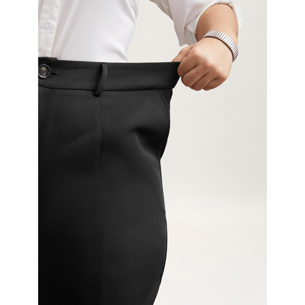 Plus Size Pleated Loop Straight-Leg Pants Women Black At the Office Straight Leg Mid Rise Work Pants BloomChic
Plus Size Pleated Loop Straight-Leg Pants Women Black At the Office Straight Leg Mid Rise Work Pants BloomChic