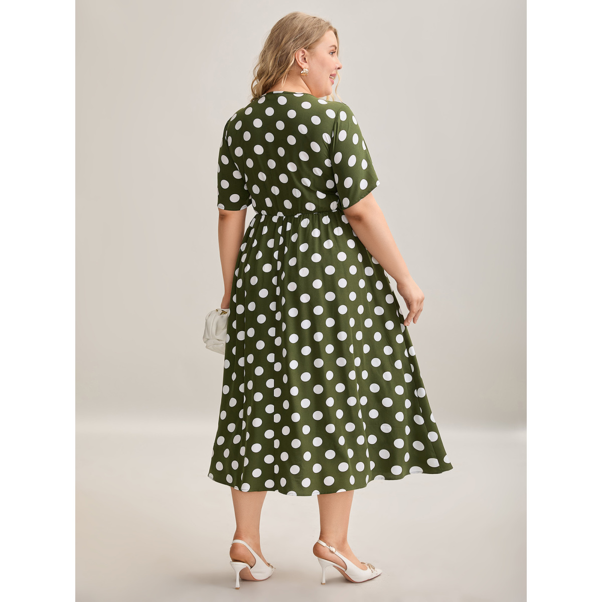 Plus Size Polka Dot Print Pockets Shirred Maxi Dress ArmyGreen Women At the Office Shirred Round Neck Short sleeve Curvy BloomChic
Plus Size Polka Dot Print Pockets Shirred Maxi Dress ArmyGreen Women At the Office Shirred Round Neck Short sleeve Curvy BloomChic