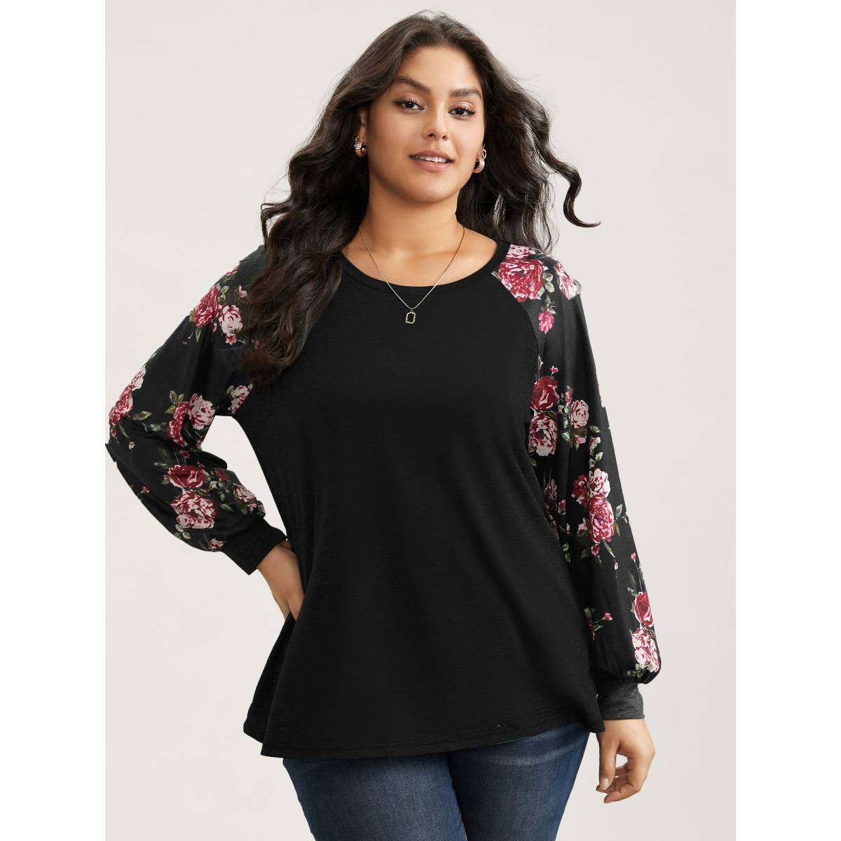 Plus Size Floral Patchwork Crew Neck Raglan Sleeve T-shirt Black Women Elegant Printed Floral Round Neck Dailywear T-shirts BloomChic
Plus Size Floral Patchwork Crew Neck Raglan Sleeve T-shirt Black Women Elegant Printed Floral Round Neck Dailywear T-shirts BloomChic
