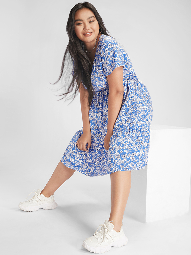 

Plus Size Bloom Dress - Ditsy Floral Ruffle Button Elastic Waist Dress Blue Women Curvy BloomChic