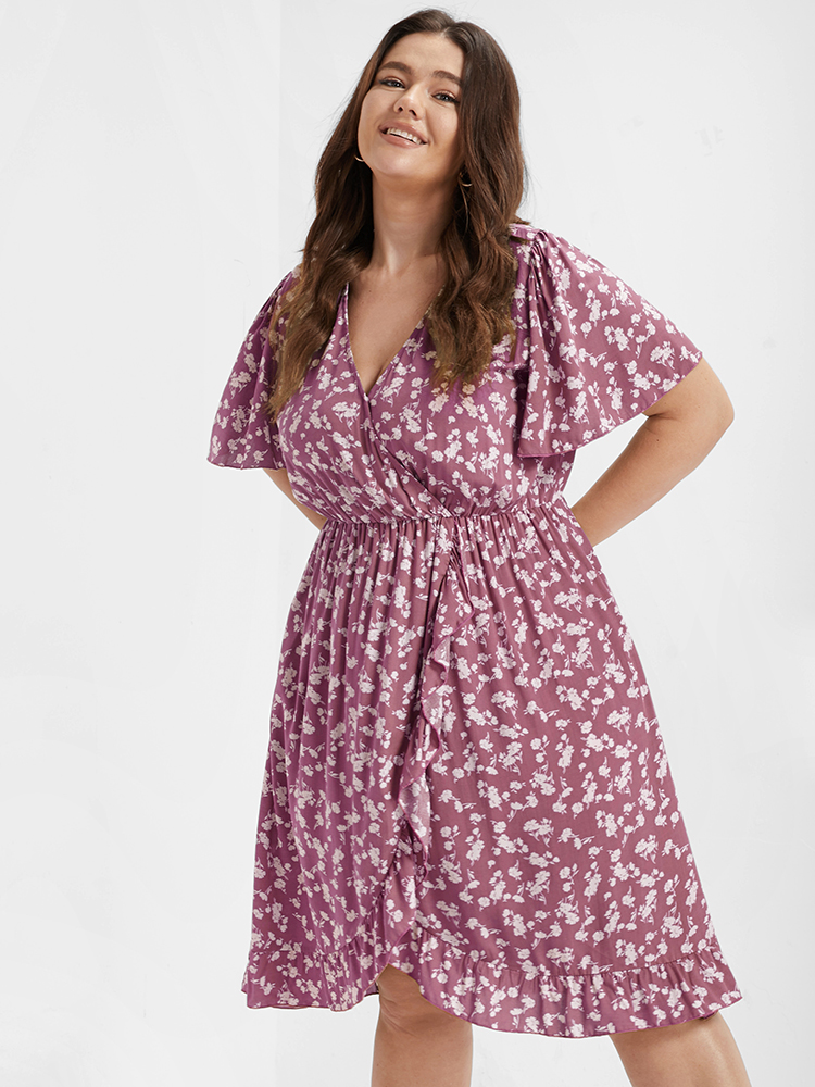 

Plus Size Ditsy Floral Ruffles Elastic Waist Wrap Dress DustyPink Women Printed V Neck Short Sleeve Curvy Knee Dress BloomChic