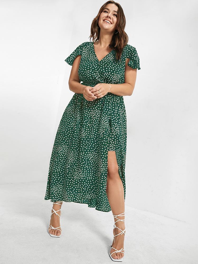 

Plus Size V Neck Butterfly Pattern Split Dress Green Women Elegant Gathered V-neck Cap Sleeve Curvy Midi Dress BloomChic